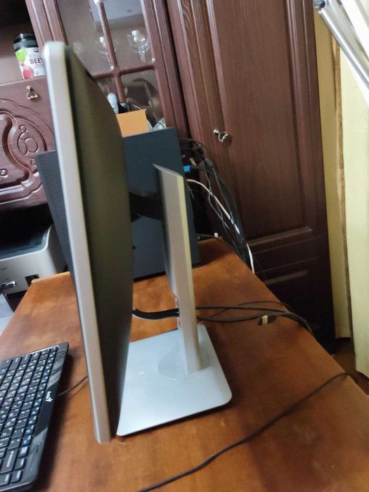 Якісний монітор Dell P2314H Professional