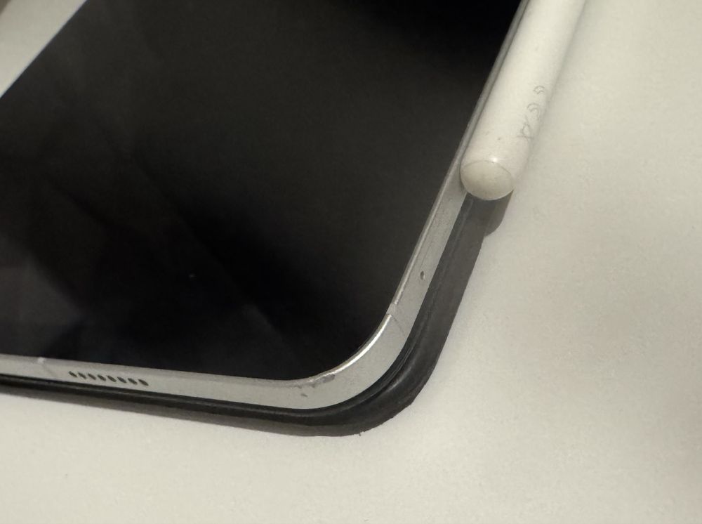 iPad Pro 11” 3ª Gen 256GB Wi-Fi+Cellular + Pencil + Teclado