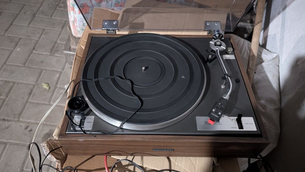 Вініловий програвач