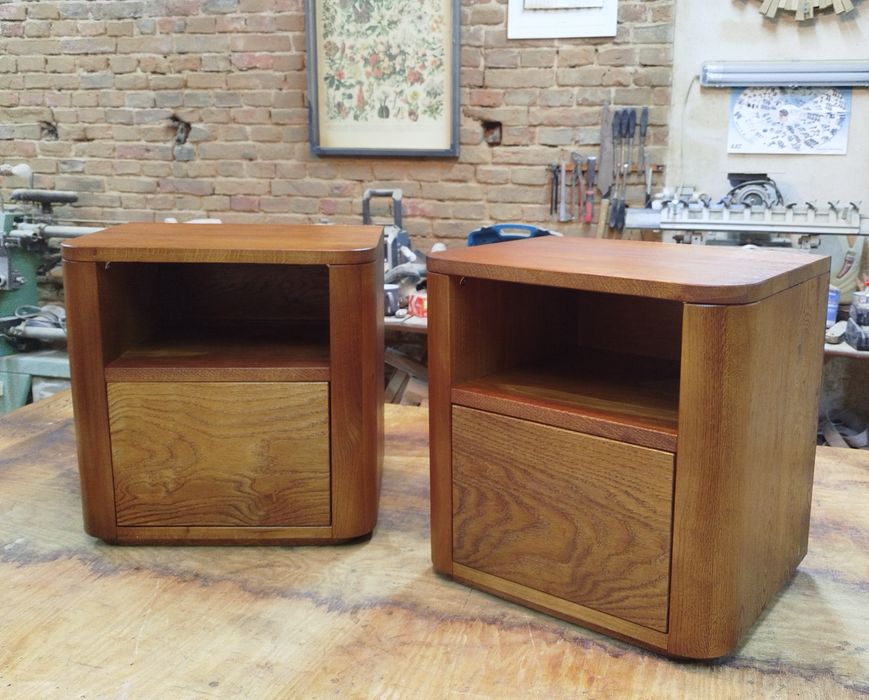 Stoliczek z drewna dębowego