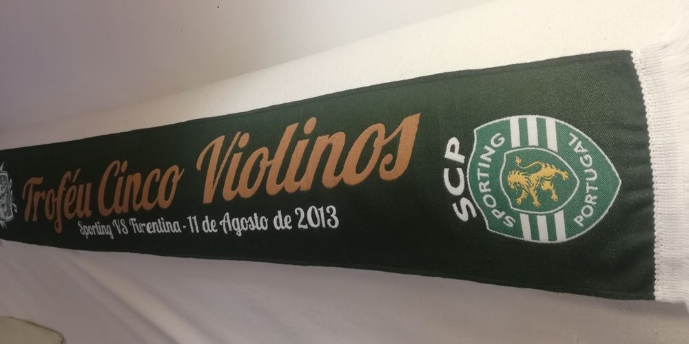 Cachecol sporting trofeu 5 violinos