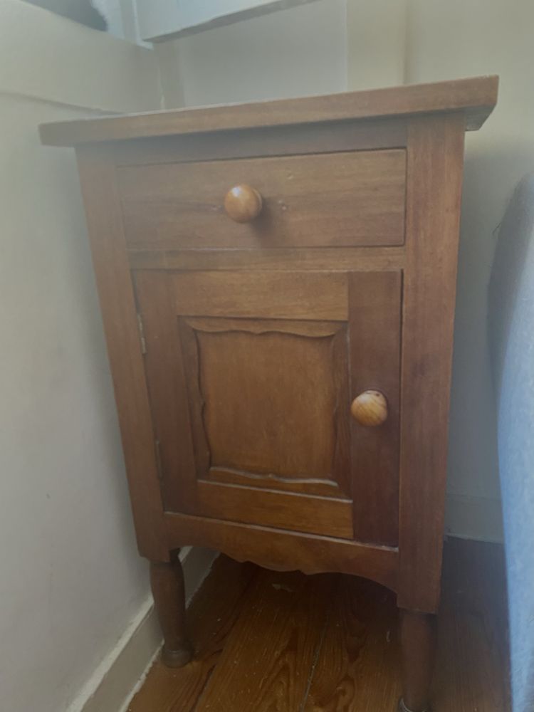 Mesa de cabeceira