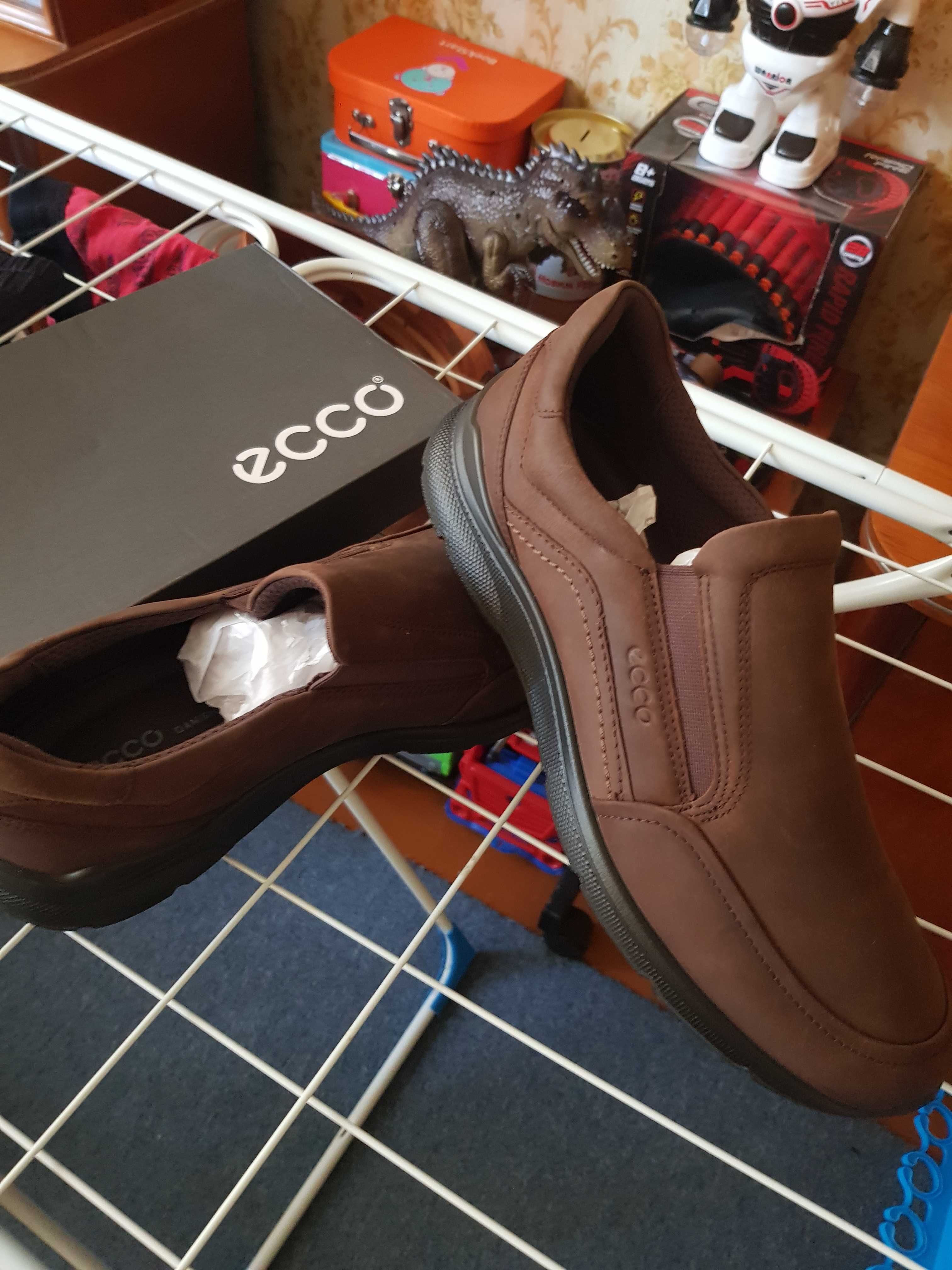 Взуття чоловіче нубук ECCO