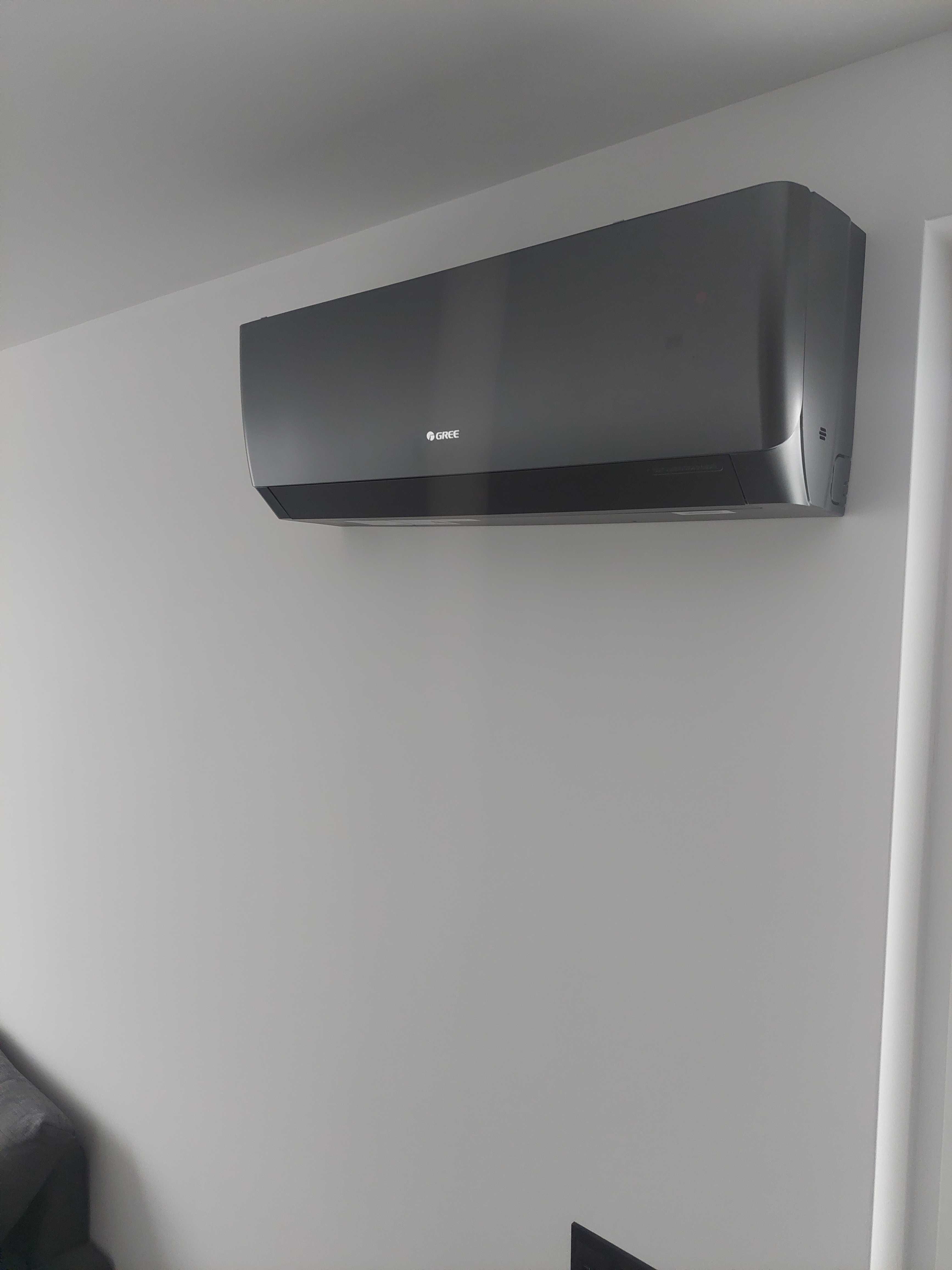 Klimatyzator Gree Pular Pro 2,7kW z montażem. White/Dark Do 30m2