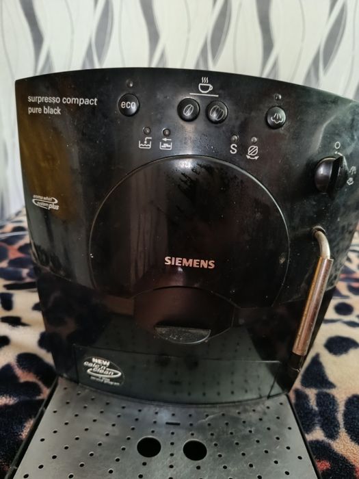 Продам Кофе машину.