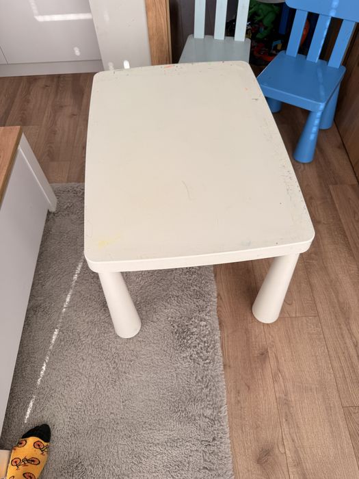 Stolik i 2 krzesla Ikea Mammut