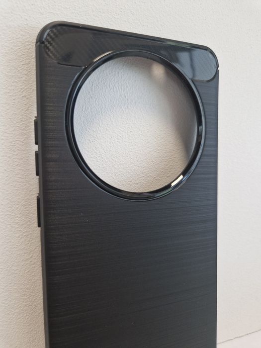 Futerał Carbon do Oppo Reno 12 F 5G czarny
Design inspirowany motoryza