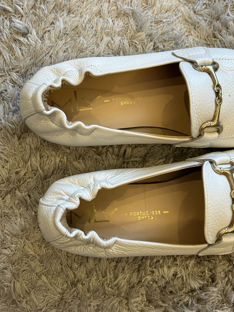 Mocassim em pele branca MLV shoes