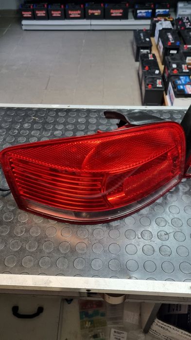 Lampy tył audi a3 8p 3D 2003r oryginał