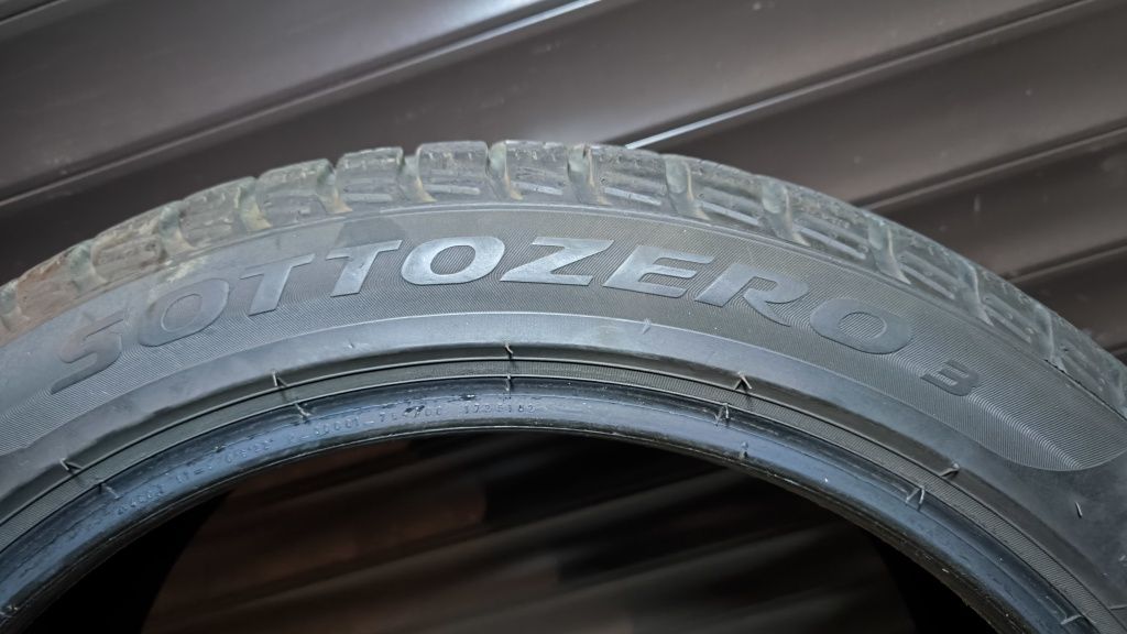 Opony zimowe PIRELLI SOTTOZERO 3 225/45/R18 95H 4 szt. 2022r.