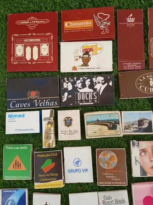 Caixas e Carteiras de Fósforos