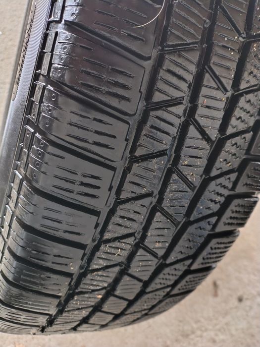 Całe koła zimowe VW r16 205/60 Continental