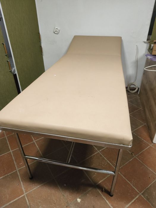 Oddam leżankę lekarską