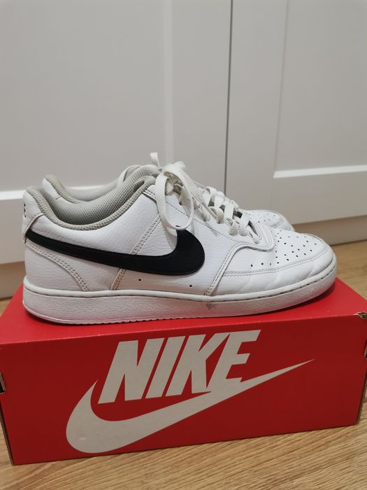 Buty sportowe męskie sneakersy Nike białe czarne na jesień na zimę 41