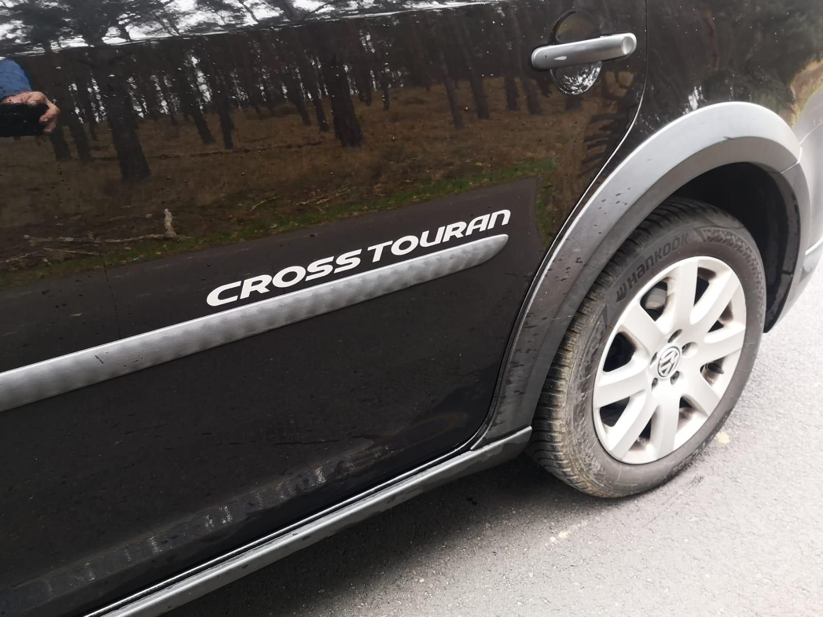 Touran cross 1.6 tdi, dsg, led