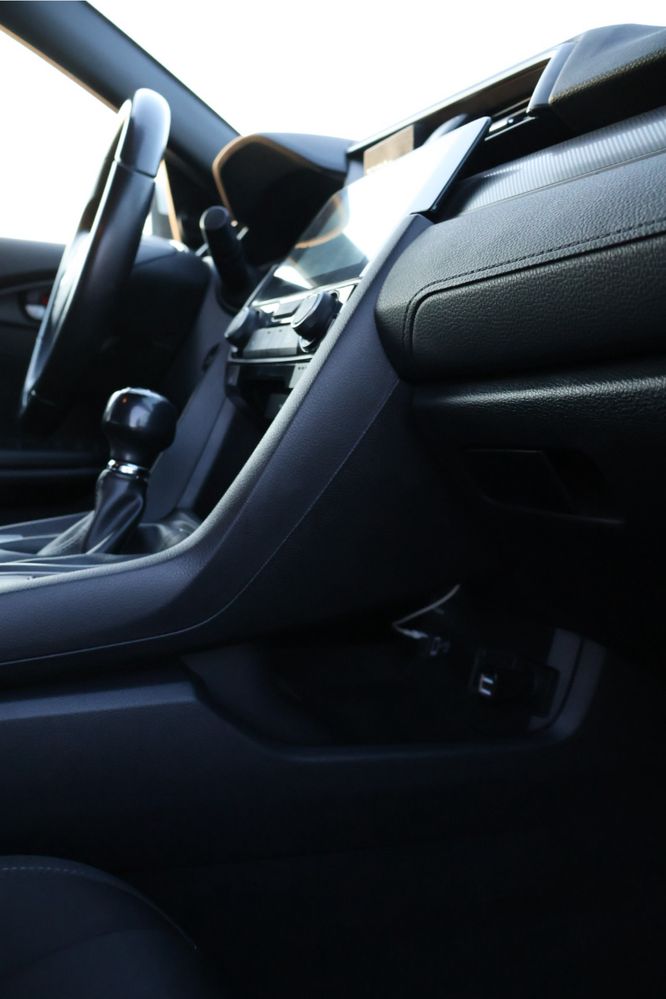 Honda Civic 1.0 Elegance Navi 2019