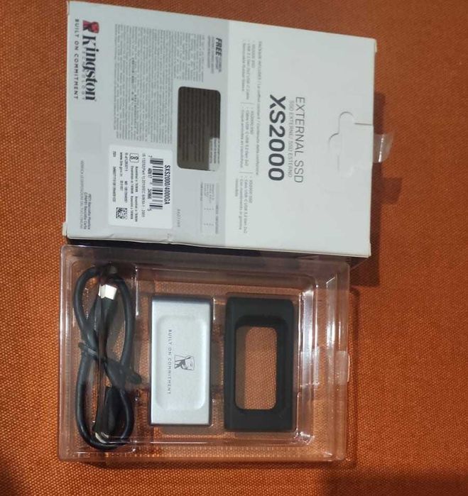 SSD накопичувач Kingston XS2000 4TB Portable SSD 2000mb/s