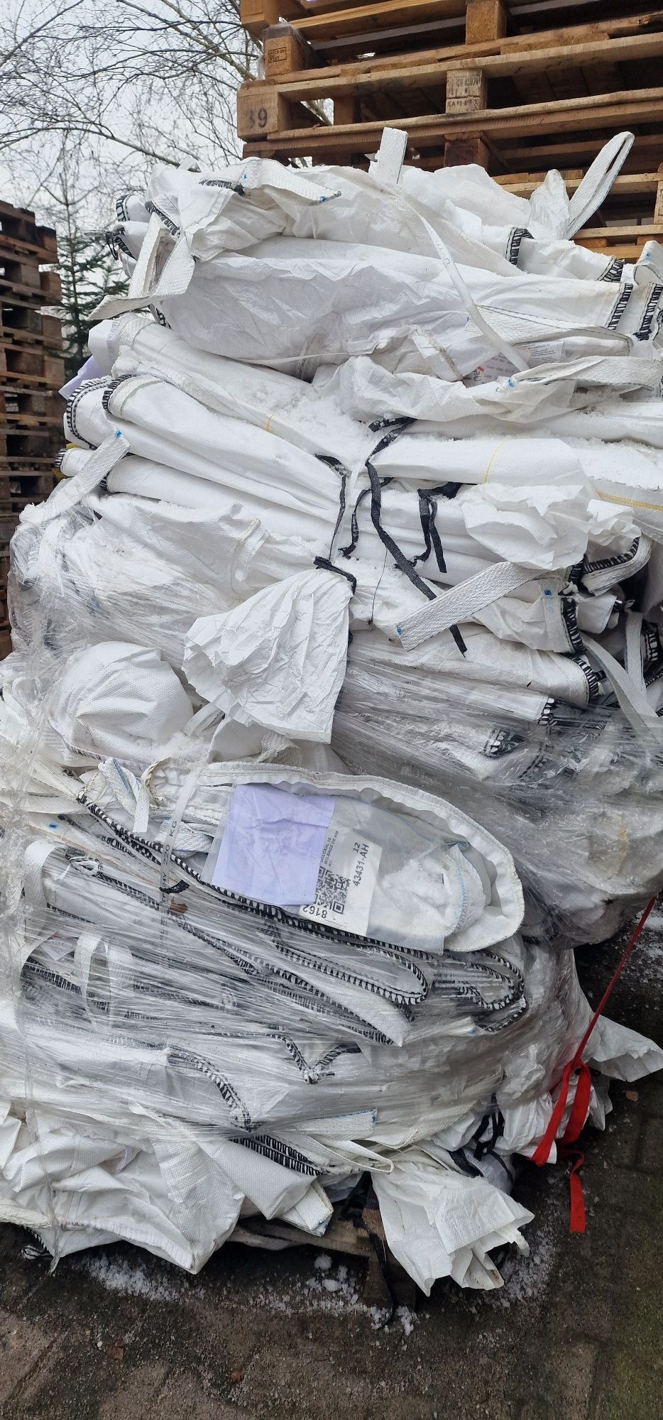 Bigbag, skrzynka plastikowa, pojemnik, pojemniki, skrzynki