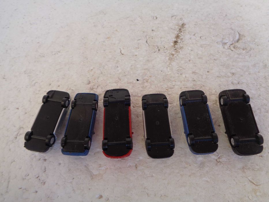 1:87 Lote de 6 carros para pista ou maquete comboio