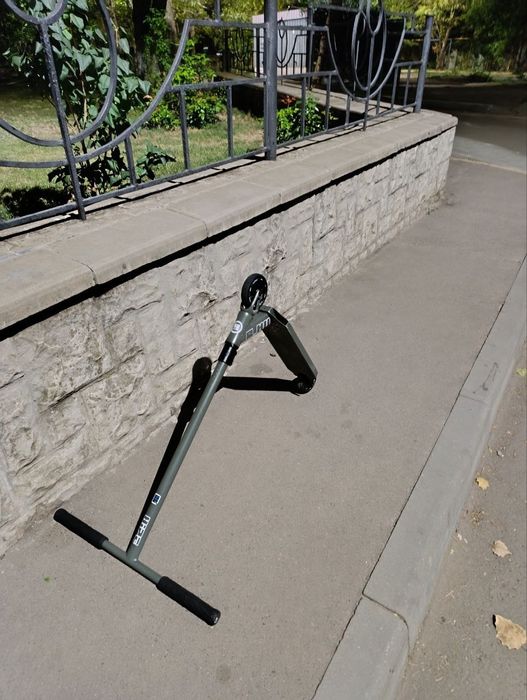 Самокат трюковой