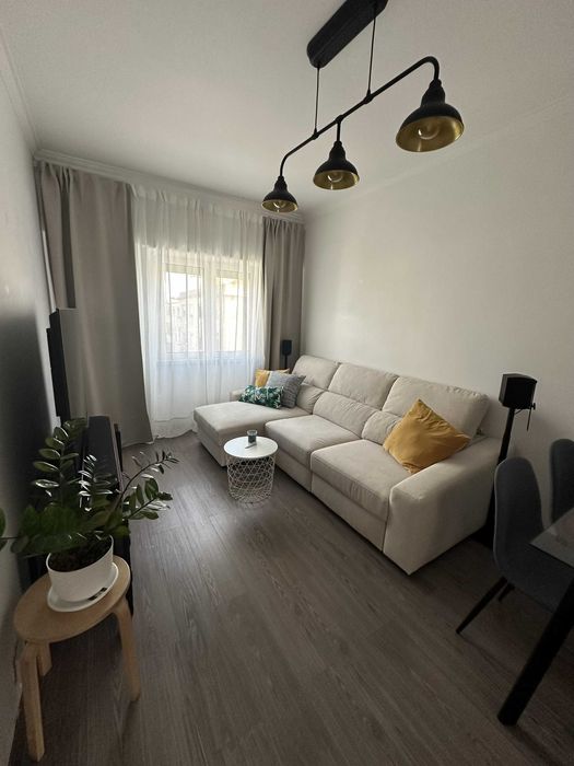 Arrendo/Rent T2 – Estação de Oeiras e Praia de Santo Amaro