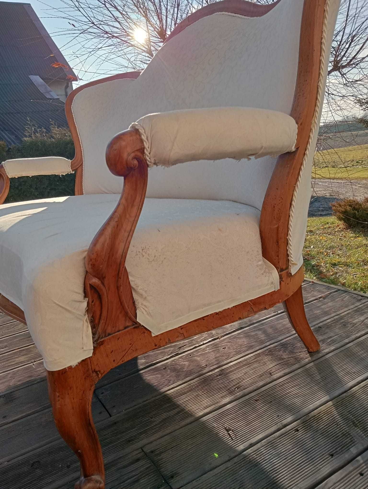 Sofa w stylu bindermeier