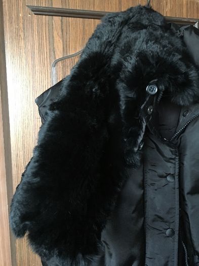Продам женскую безрукавку