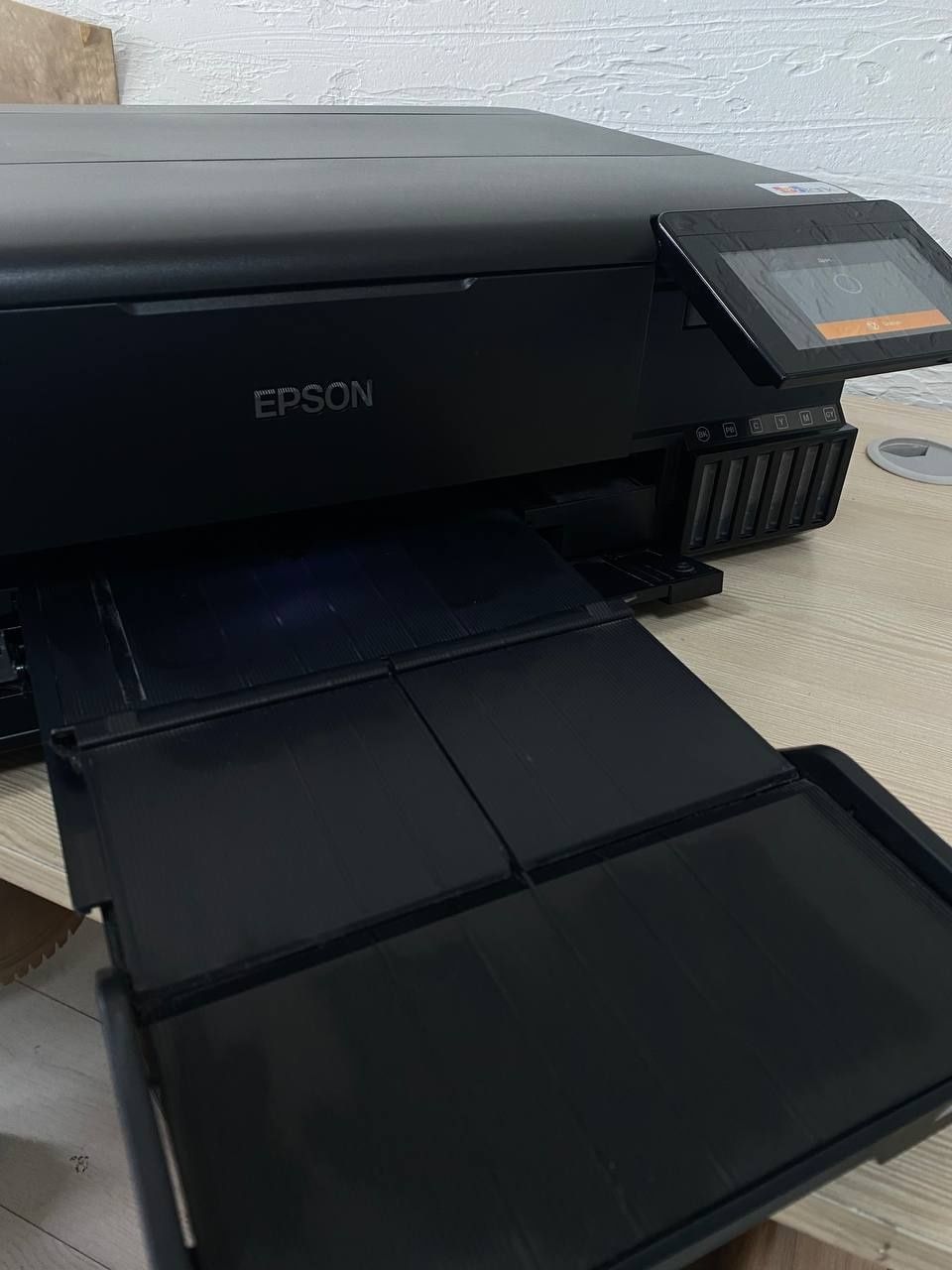 Багатофункціональний пристрій Epson L8180 A3, with Wi Fi, ethernet, du