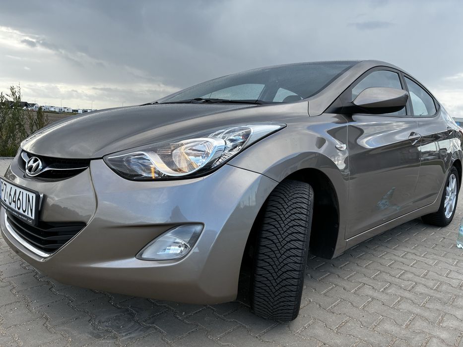 Hyundai Elantra 1.6 benz