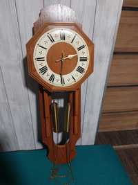 Sprzedam drewniany zegar ścienny