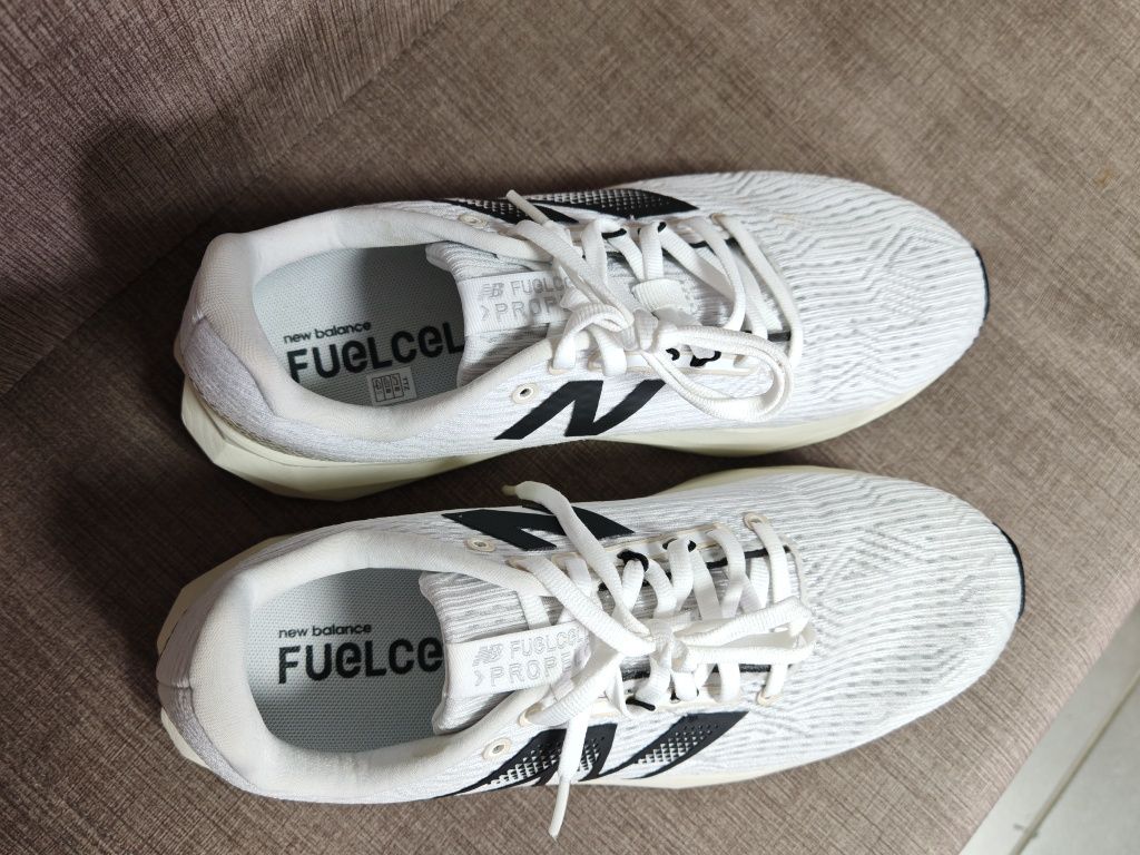 New Balance Propel