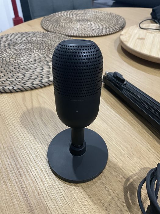 Microfone Razer Seiren V3 Mini Preto + Braço de suporte de mesa