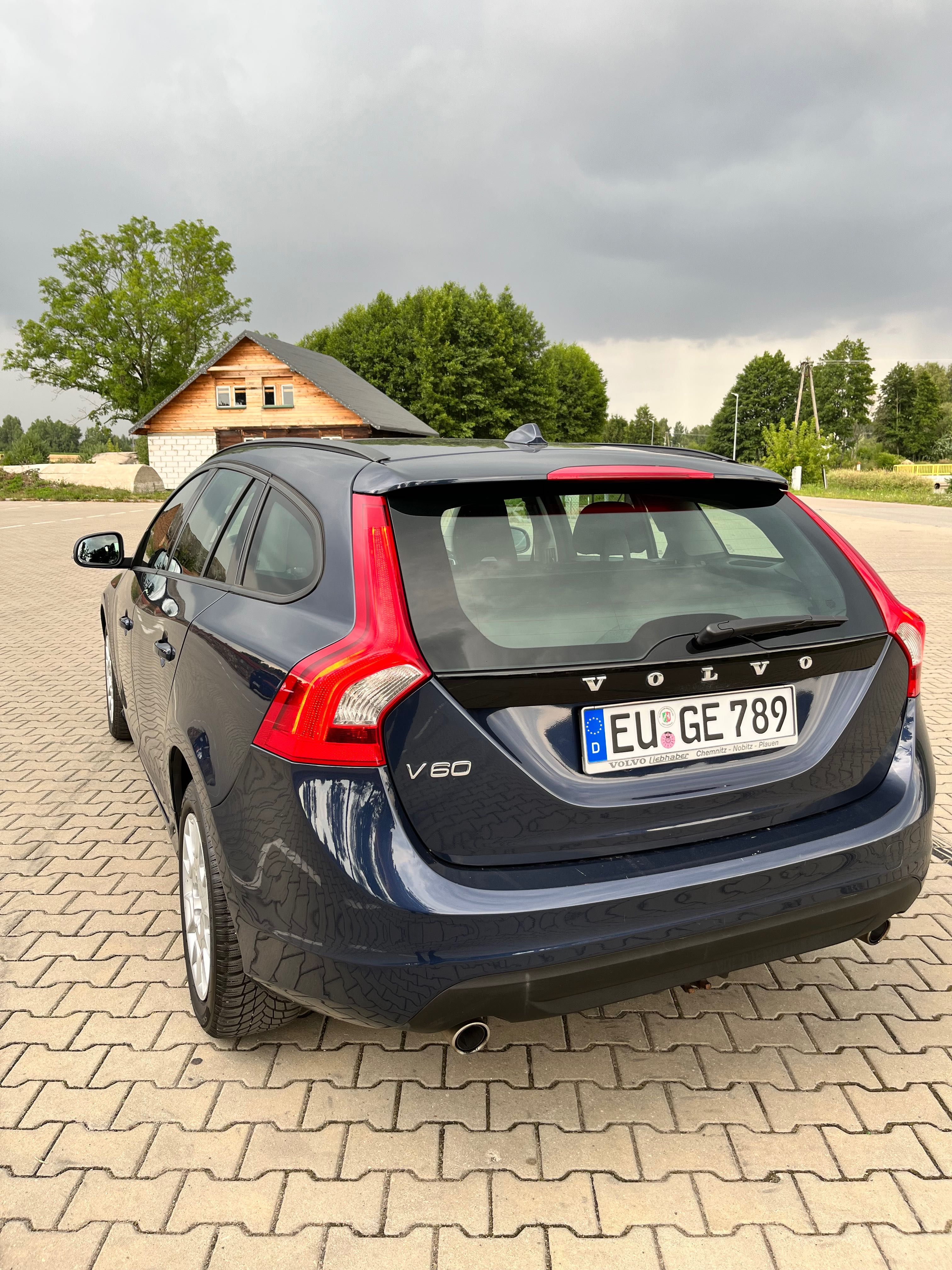 Volvo V60 2.4 diesel 4x4 napęd