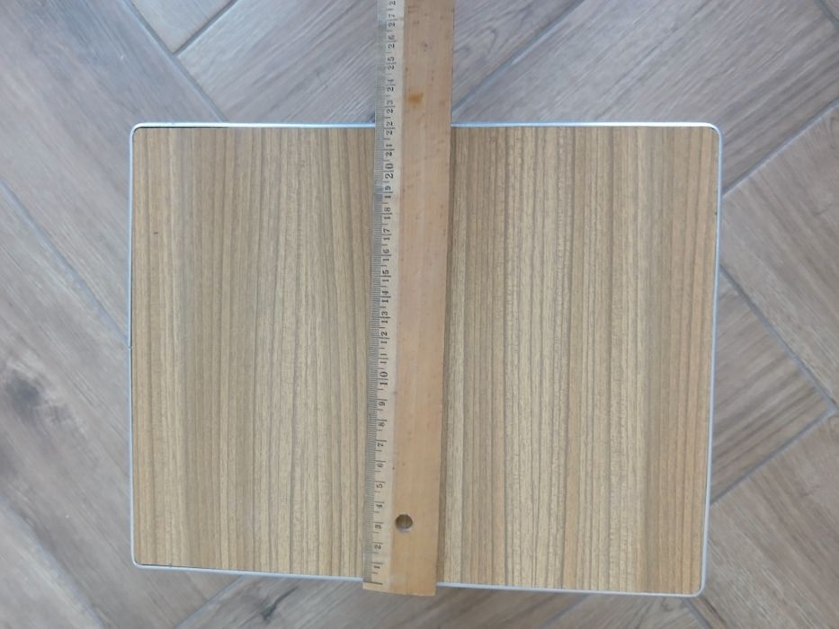 3 oryginalne stołki / taborety z Wolsztyńskiej Fabryki Mebli