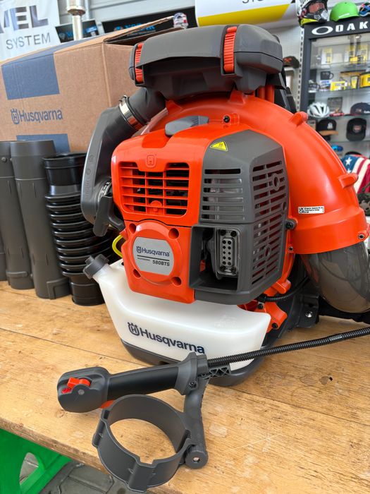 Dmuchawa spalinowa Husqvarna 580BTS o mocy 4,4 KM
