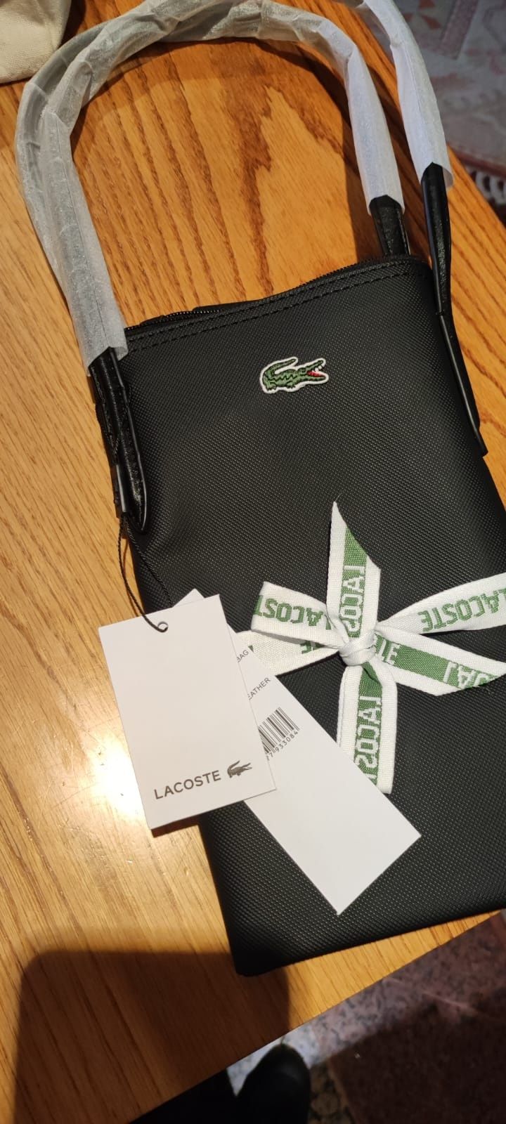 Mala saco tamanho L lacoste  preta