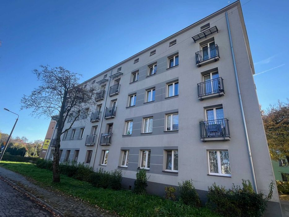 Reden Dąbrowa Górnicza Wyspiańskiego 2 pok