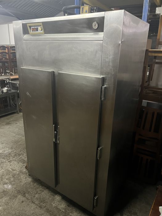 Arca vertical refrigeração em inox de 2 portas dou garantia
