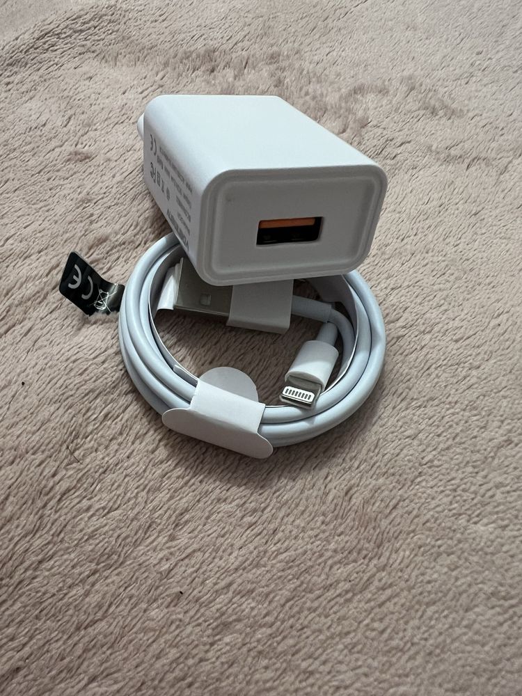 Ładowarka do iPhone uniwersal 2,4A z kabel usb do lightning 1metr