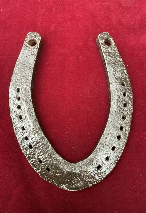 Підкова старовинна, знайдена