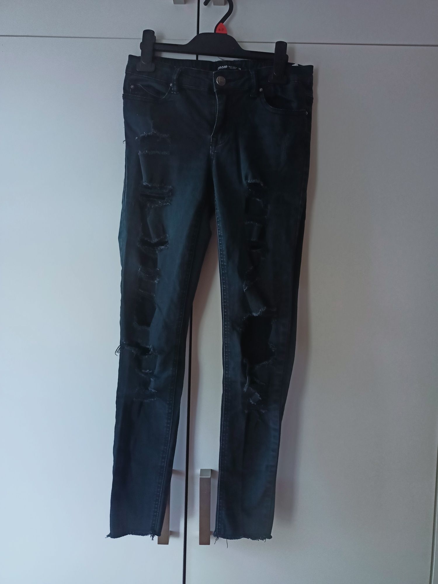 Jeansy 36/38 Cropp