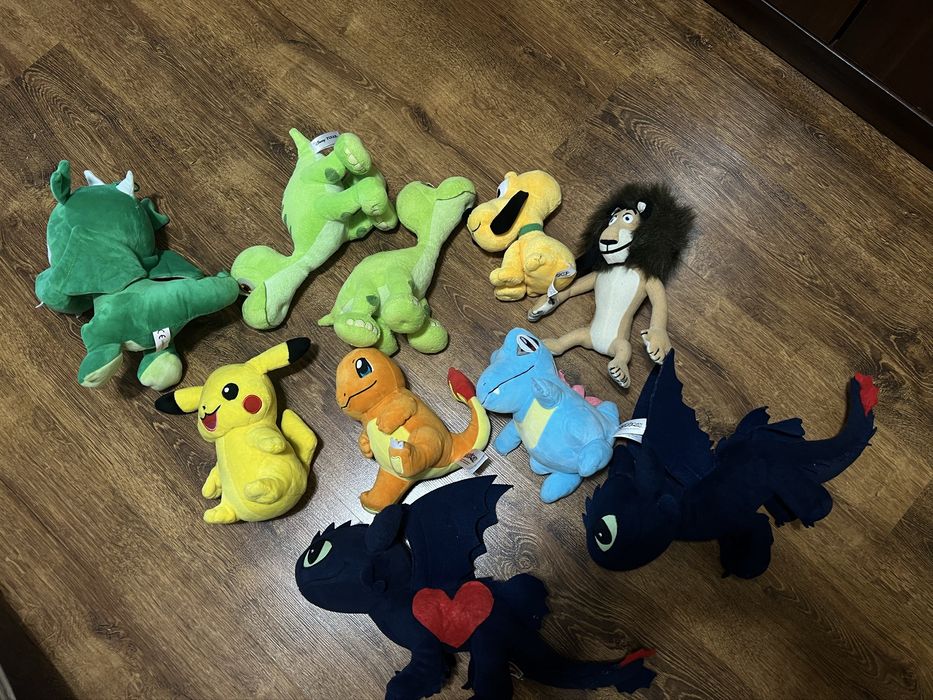 Іграшки Pokemon Disney pixar Dragons Мадагаскар