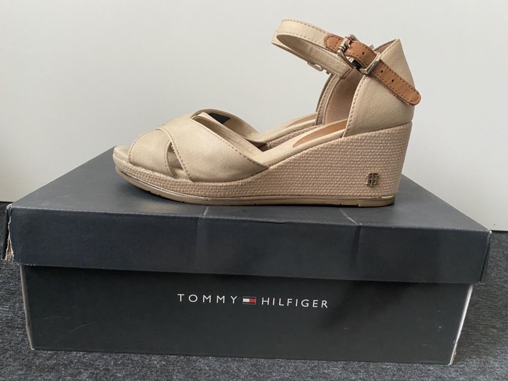 Koturny Tommy Hilfiger 37 - jak nowe! Nowy model!