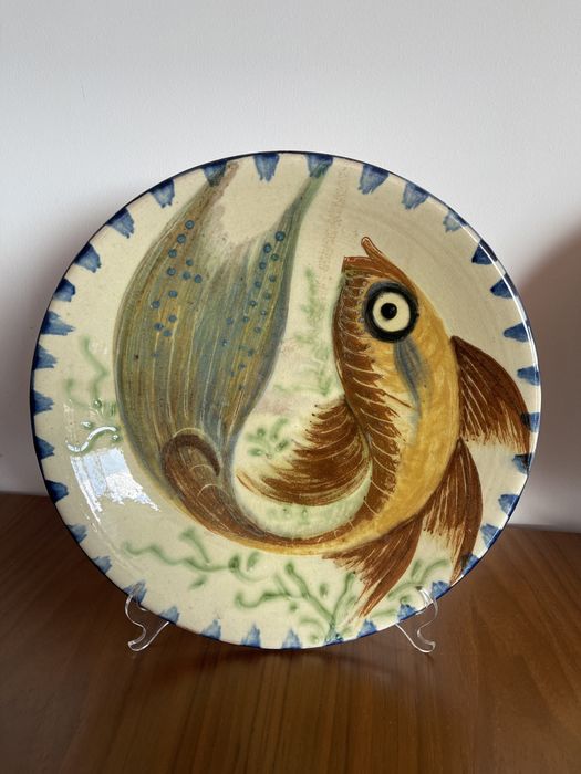 Pratos pintados a mão