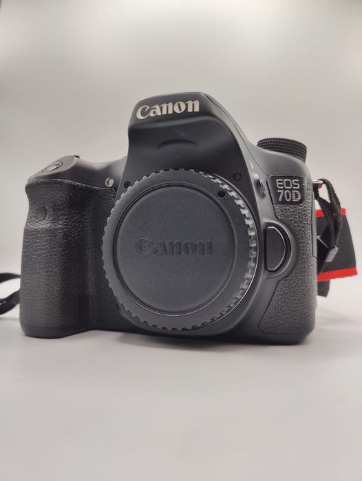 Câmara fotográfica Canon EOS 70D + Lente Canon EF 50mm f/1.8 II