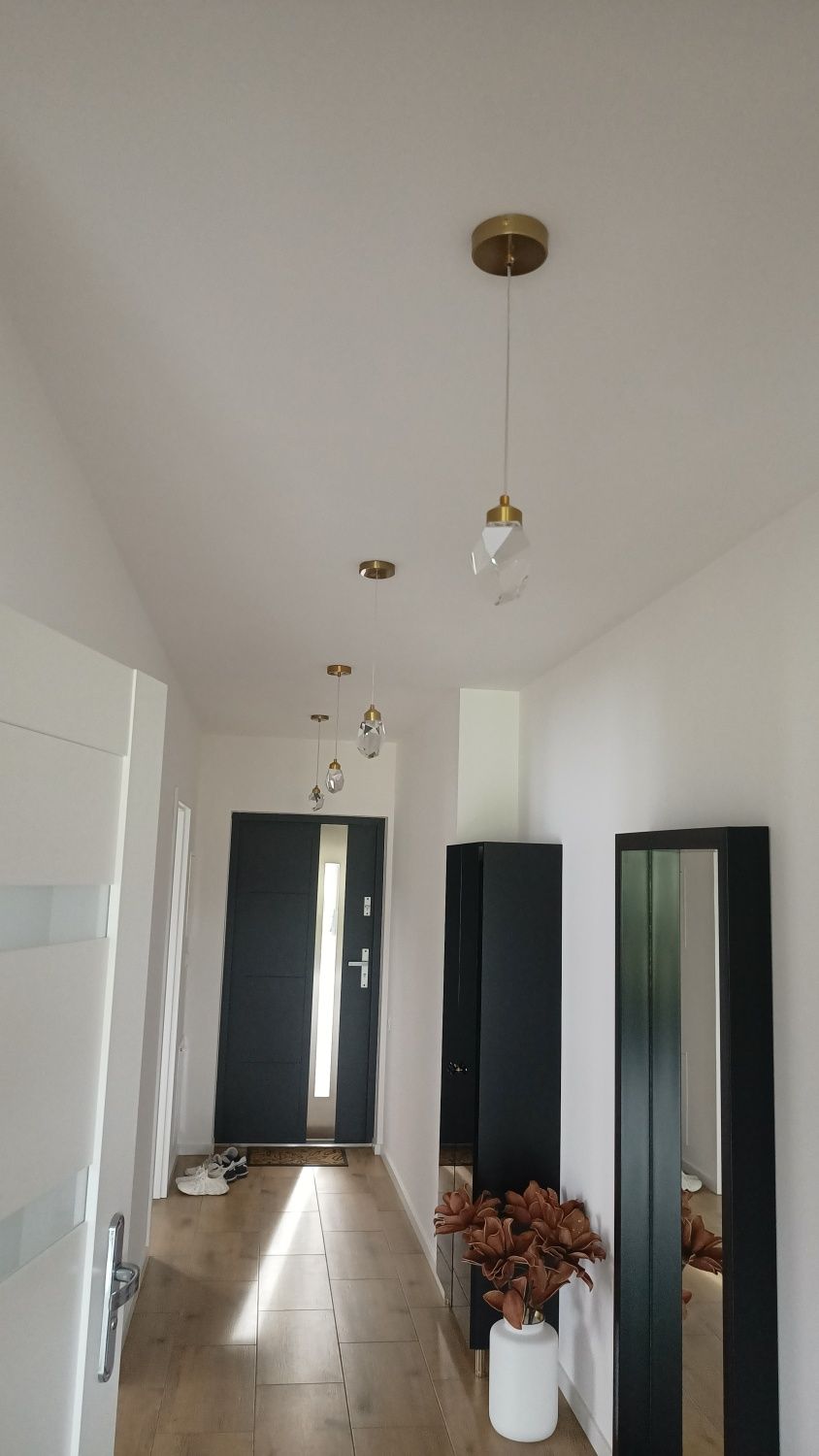 Lampy wiszace zlote