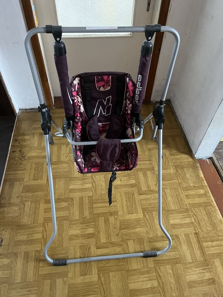 Krzesełko do karmienia plus huśtawka dla dzieci