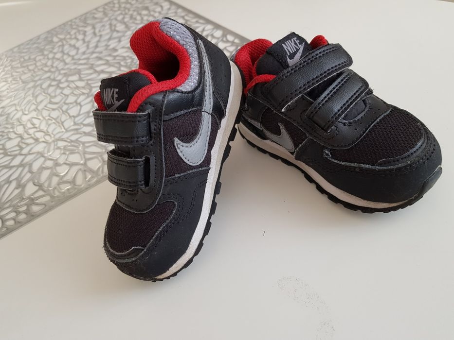 Buty, adidaski Nike r. 21