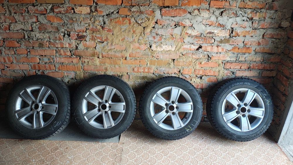 Зимова гума ханкок