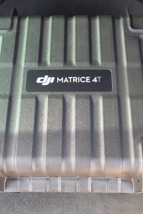Продам Квадрокоптер DJI Matrice 4T